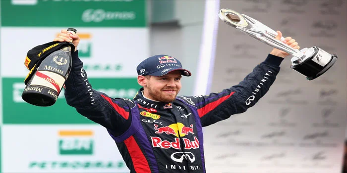 Sebastian Vettel - Pembalap Terkenal Dari Team Red bull Racing